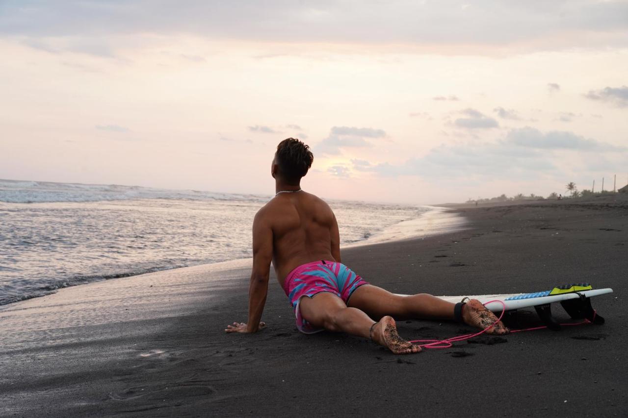 Shanti Surf Camp El Paredón Buena Vista エクステリア 写真